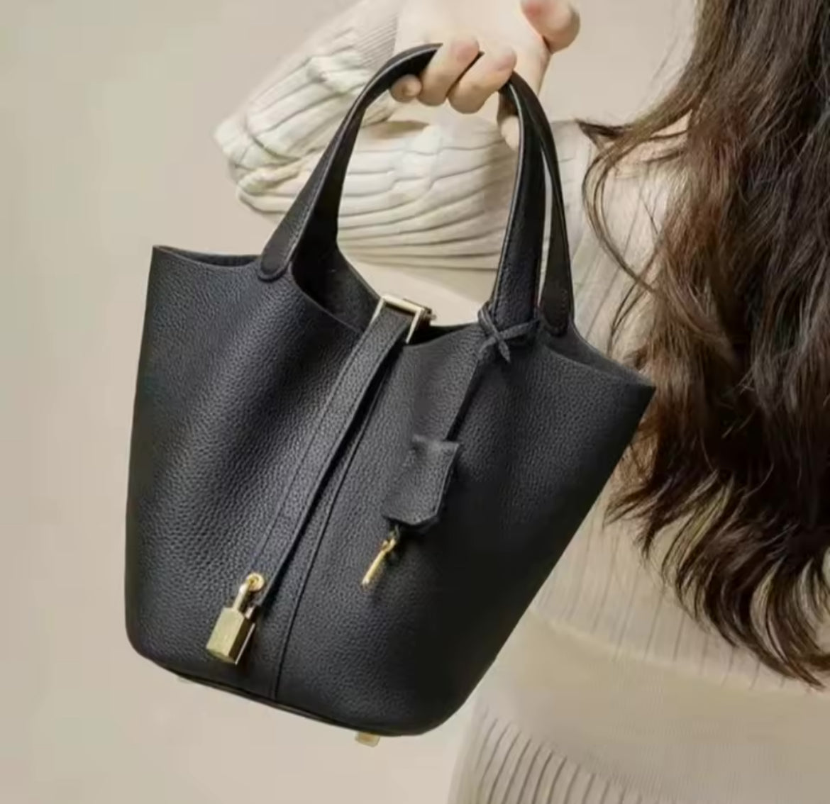 Amélise Tasche mit Schloss